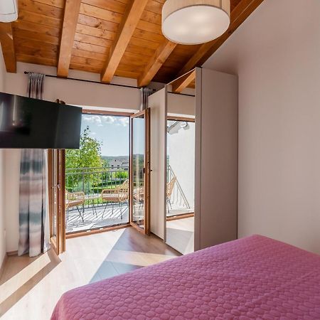 Villa Atop The Village With Stunning View Vizinada Exterior photo